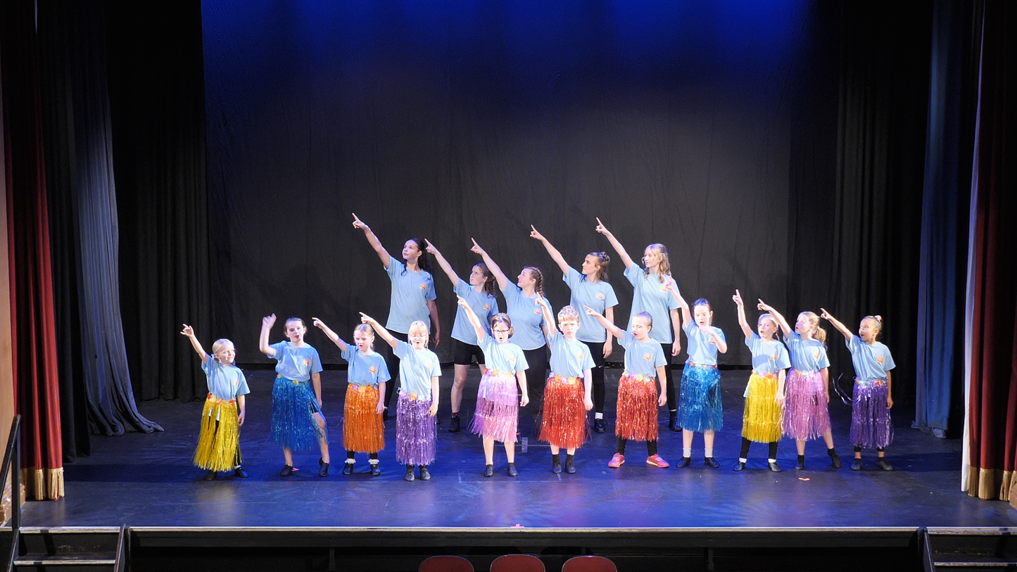 Stagecoach Liphook & Petersfield 'HELP! I'm Stuck in a Musical!'